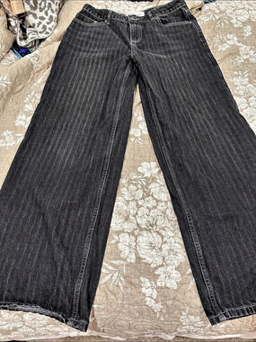 The Ragged Priest Straight Leg Jeans in Black Waist 28